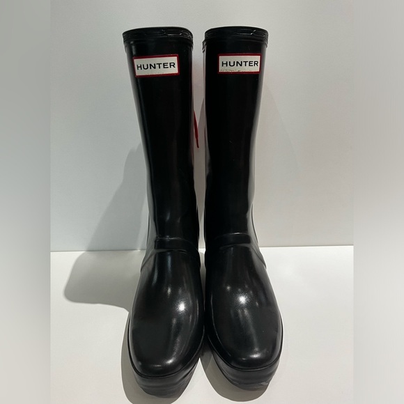 Súper chic Hunter boots with wedge. Not only useful but super cool. - Picture 1 of 4